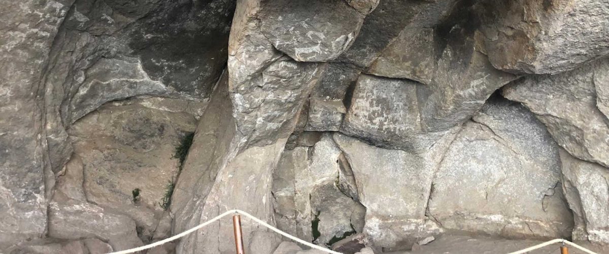 DAY TRIP – STONE FOREST & CAVES PAINTINGS SUMBAY