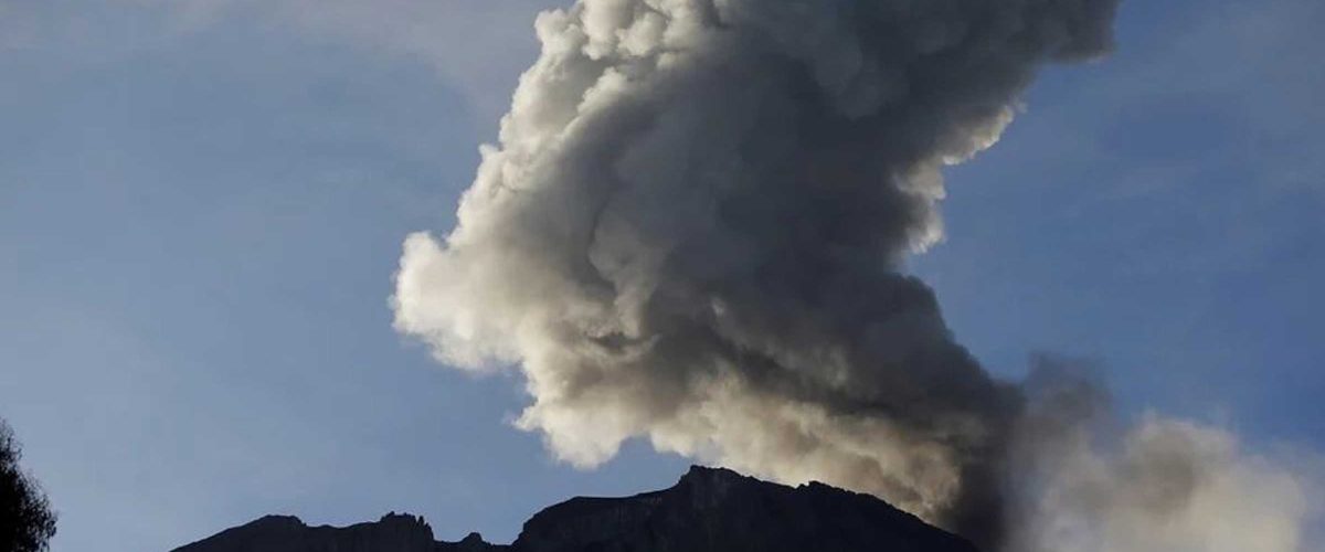 2 DAYS CLIMBING UBINAS VOLCANO