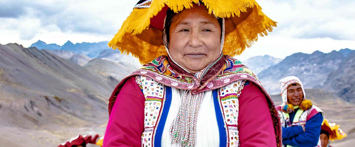 5 DAYS AUSANGATE TREK & RAINBOW MOUNTAIN