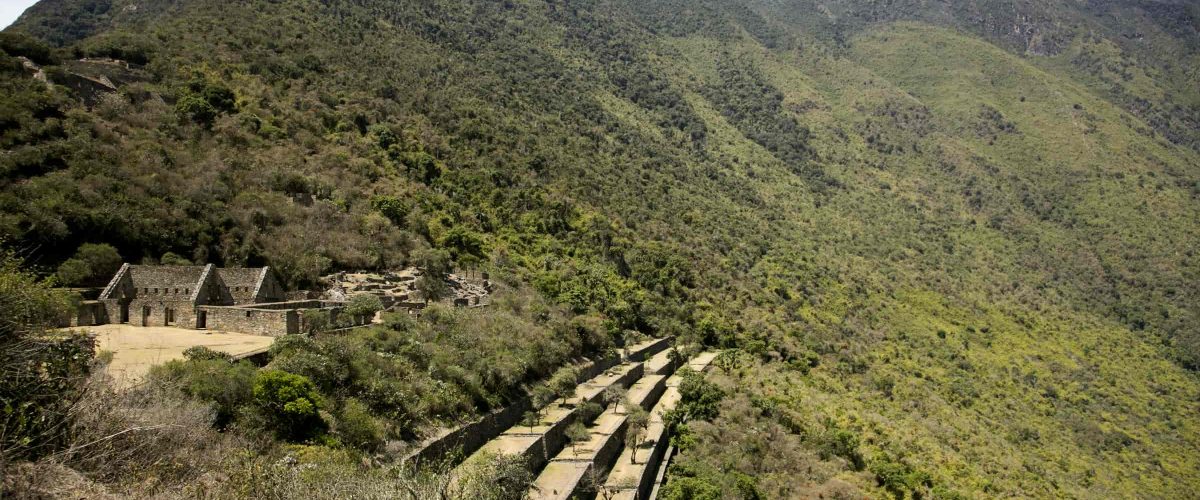 4 DAYS CHOQUEQUIRAO HIKING EXPEDITION