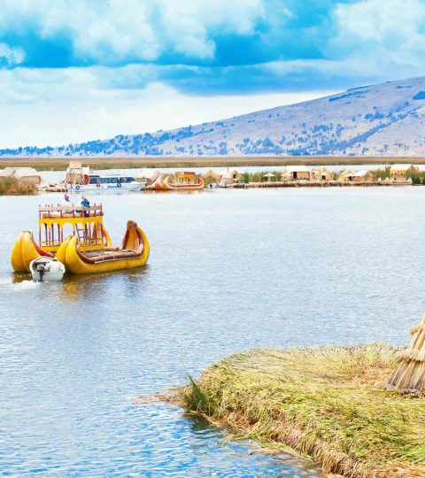 TOUR TO TAQUILE + LUQUINA + UROS ISLANDS (SPEED BOAT)