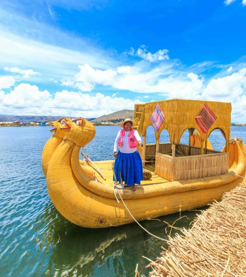 UROS ISLAND BY KAYAK Half Day